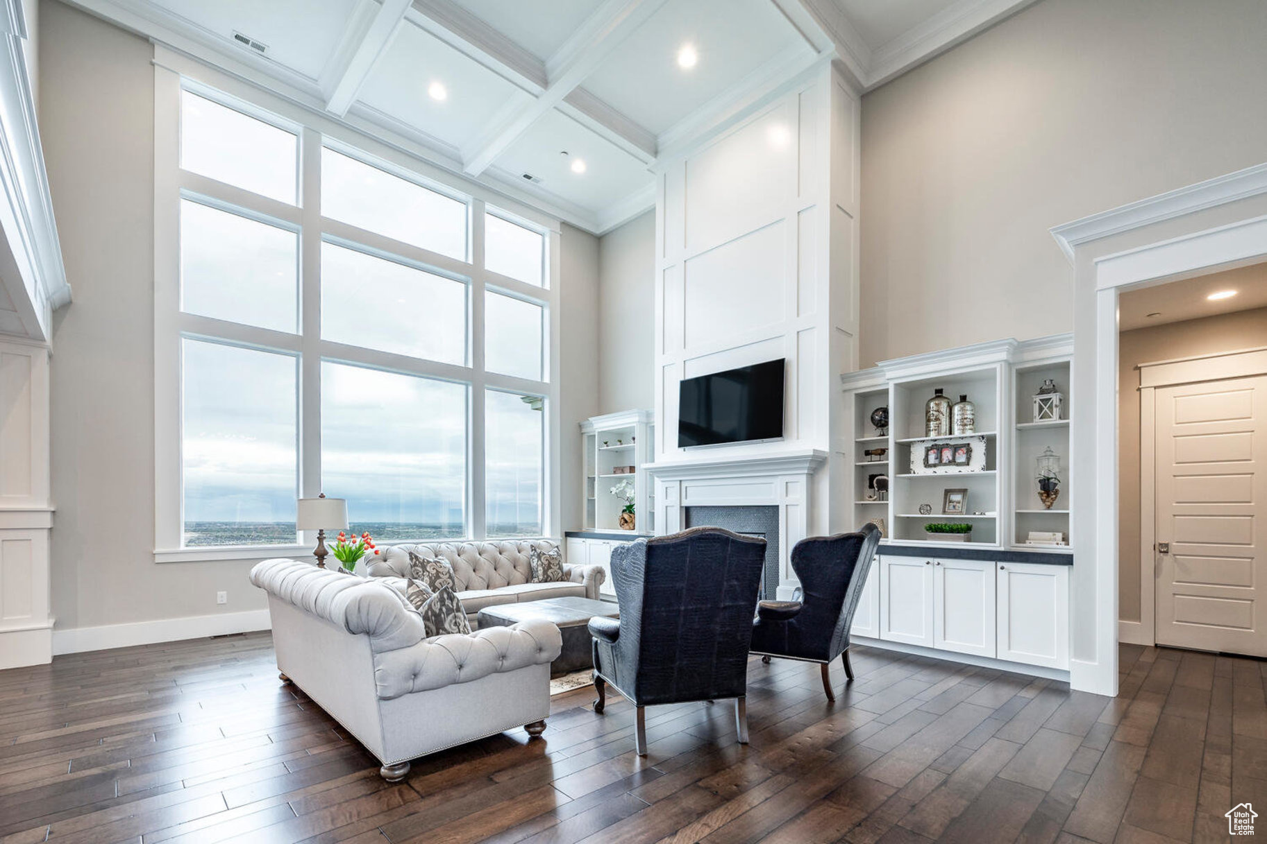 LOOKOUT RIDGE - Residential