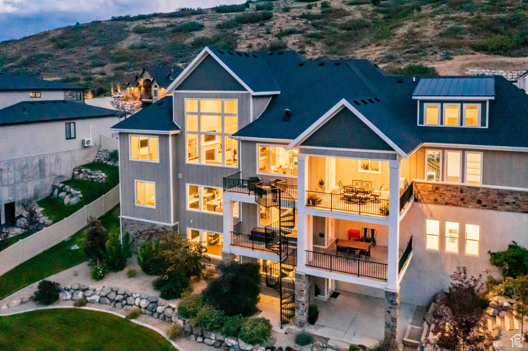 LOOKOUT RIDGE - Residential