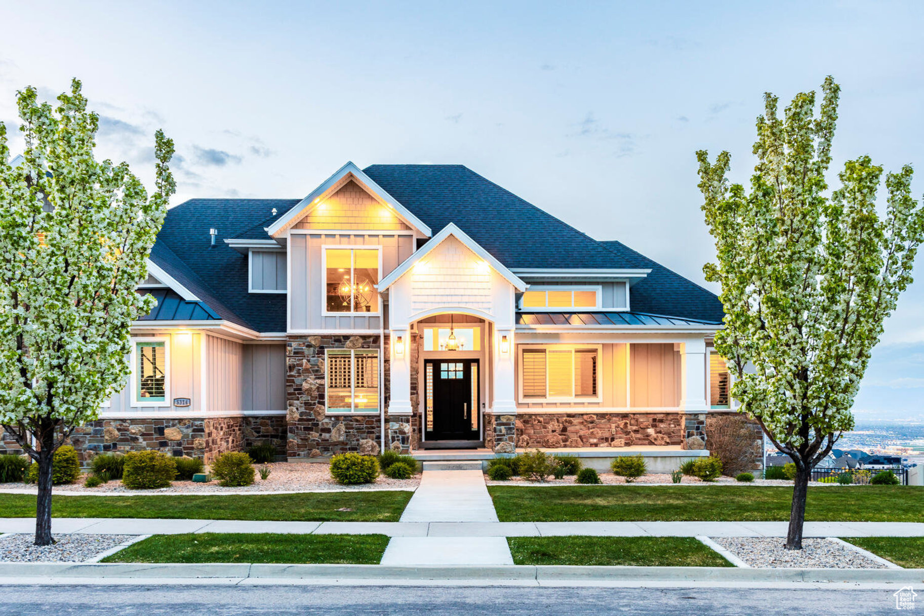 LOOKOUT RIDGE - Residential