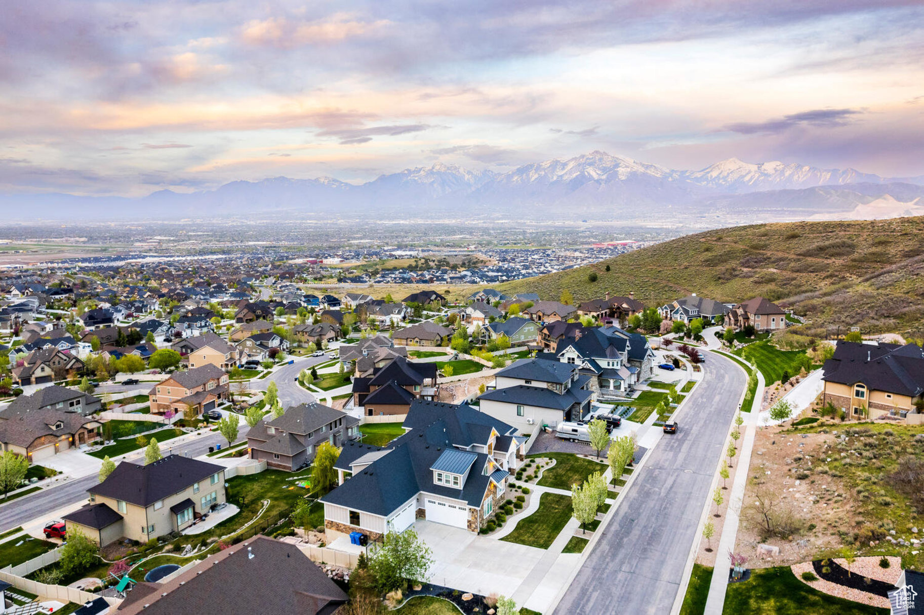 LOOKOUT RIDGE - Residential