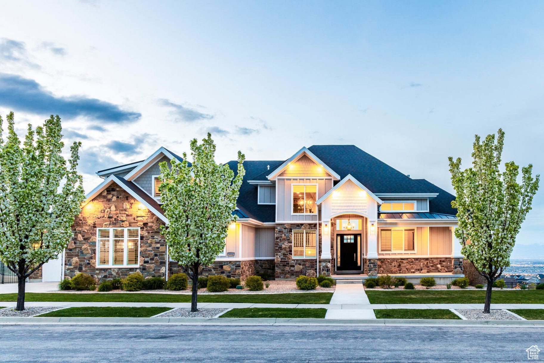 LOOKOUT RIDGE - Residential