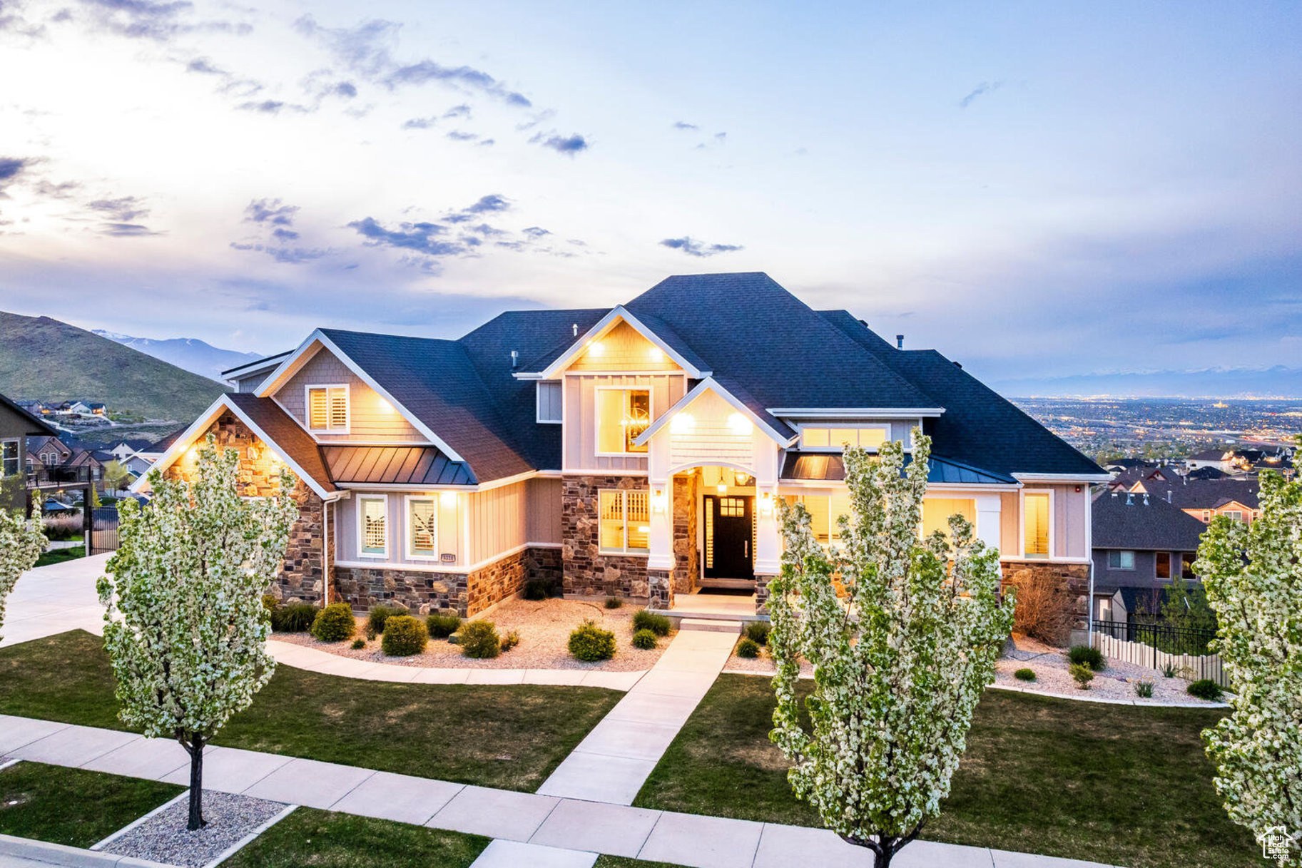 LOOKOUT RIDGE - Residential