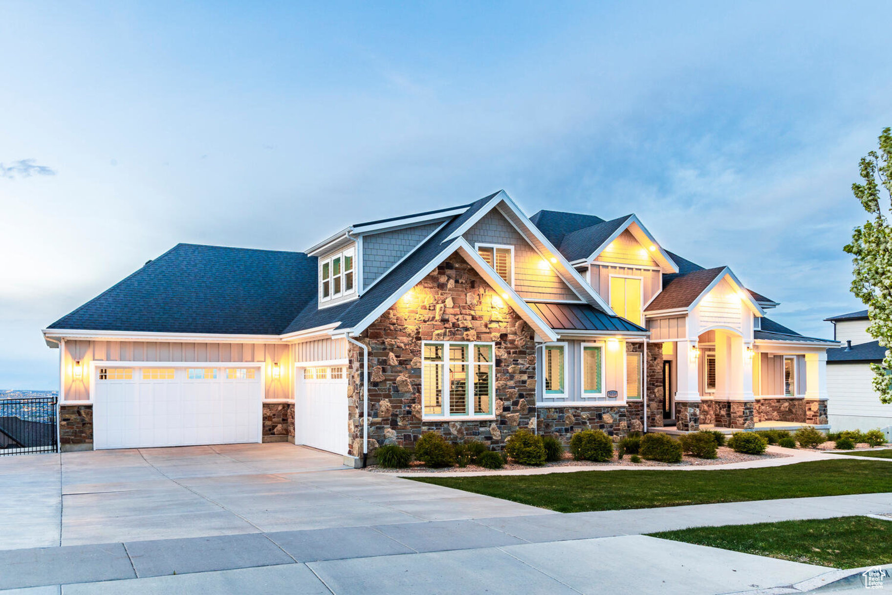 LOOKOUT RIDGE - Residential