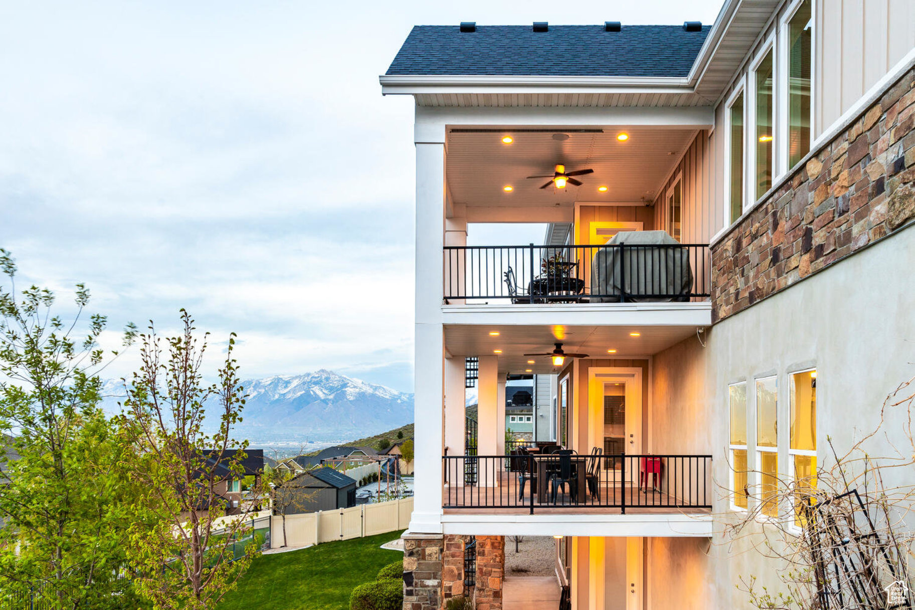 LOOKOUT RIDGE - Residential
