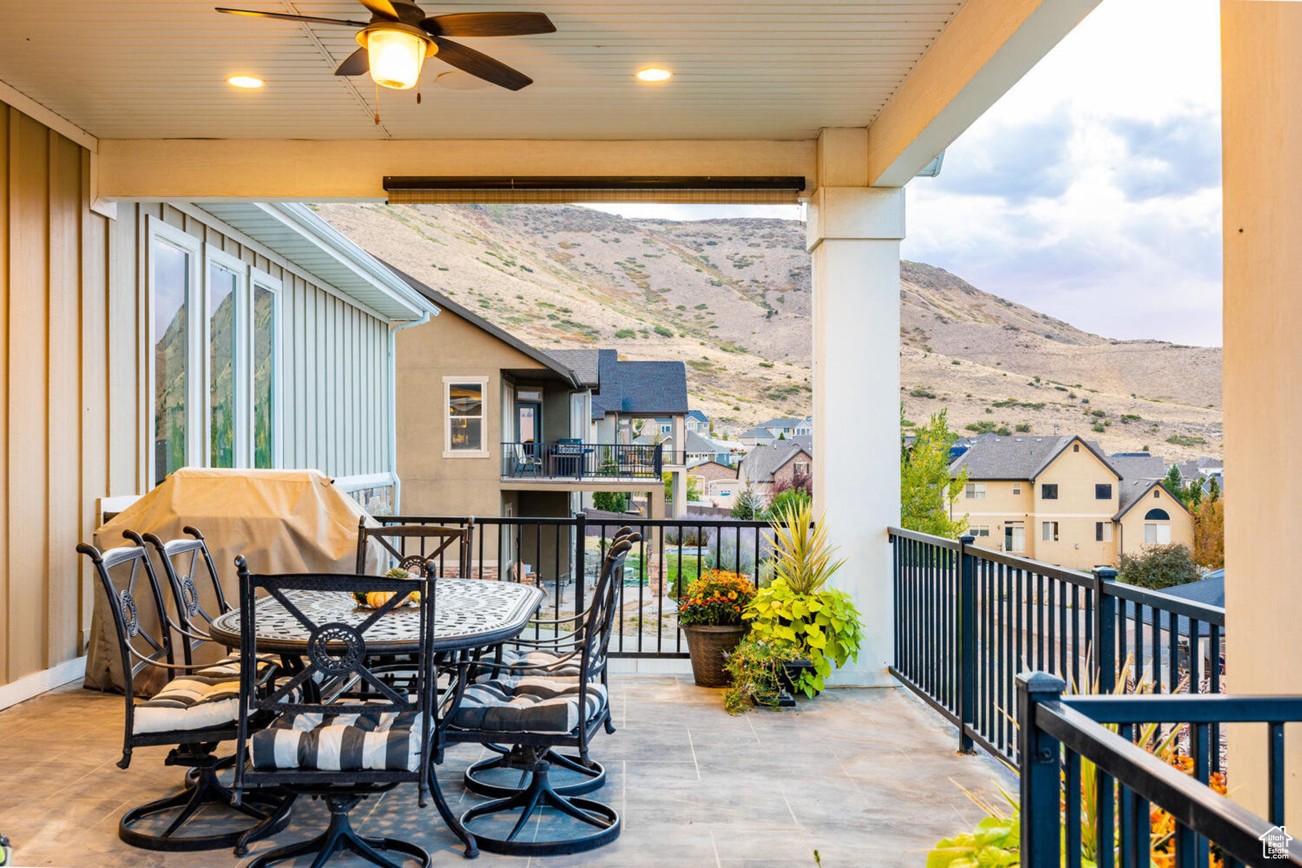 LOOKOUT RIDGE - Residential