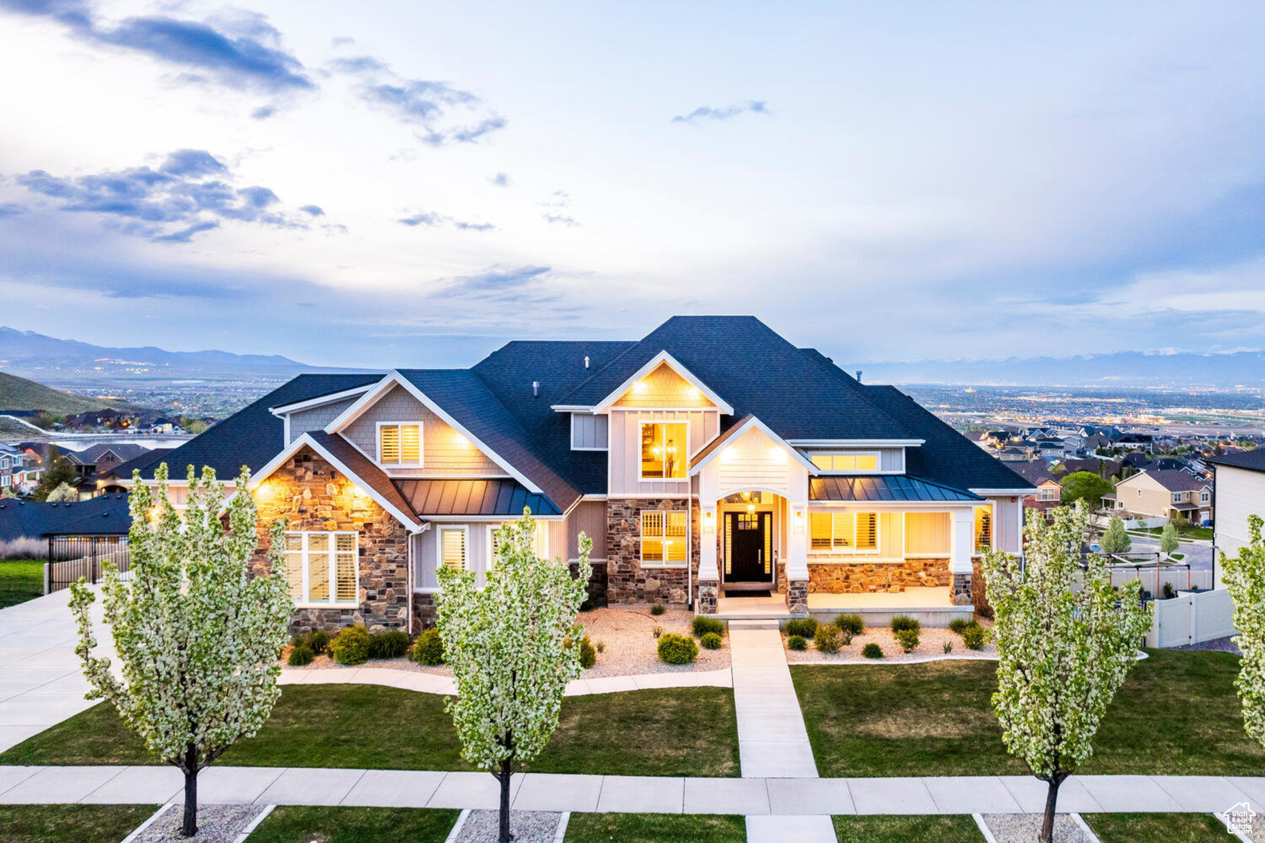 LOOKOUT RIDGE - Residential