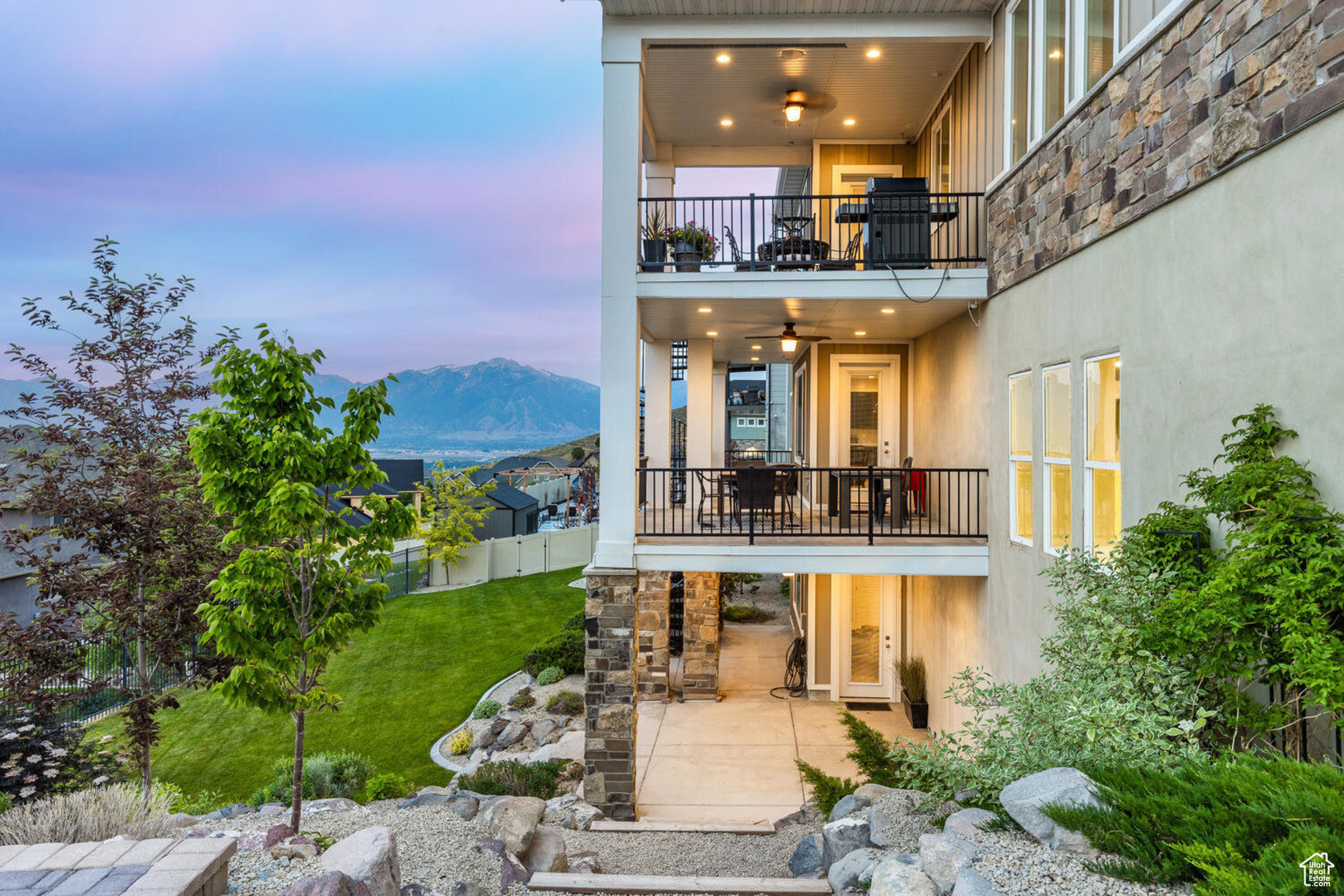 LOOKOUT RIDGE - Residential