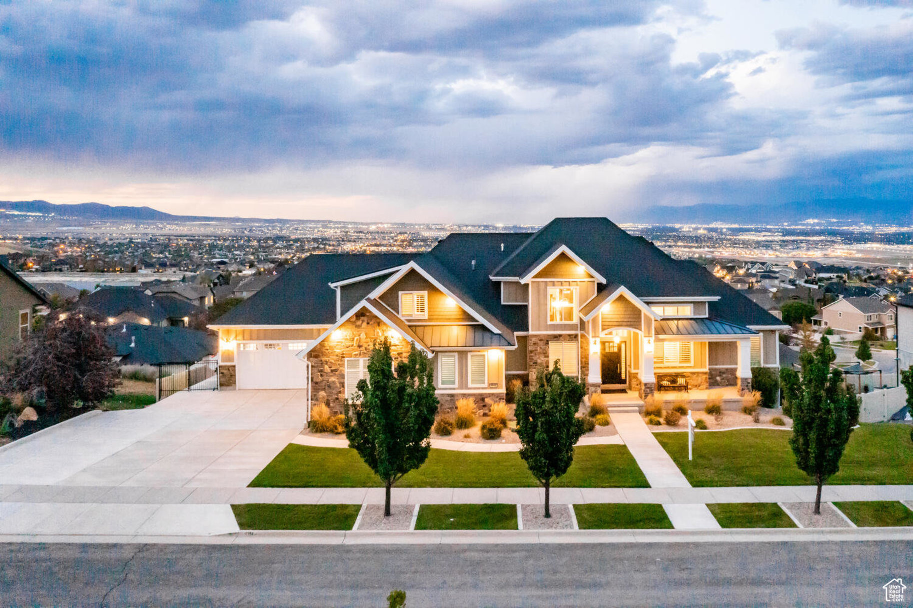 LOOKOUT RIDGE - Residential