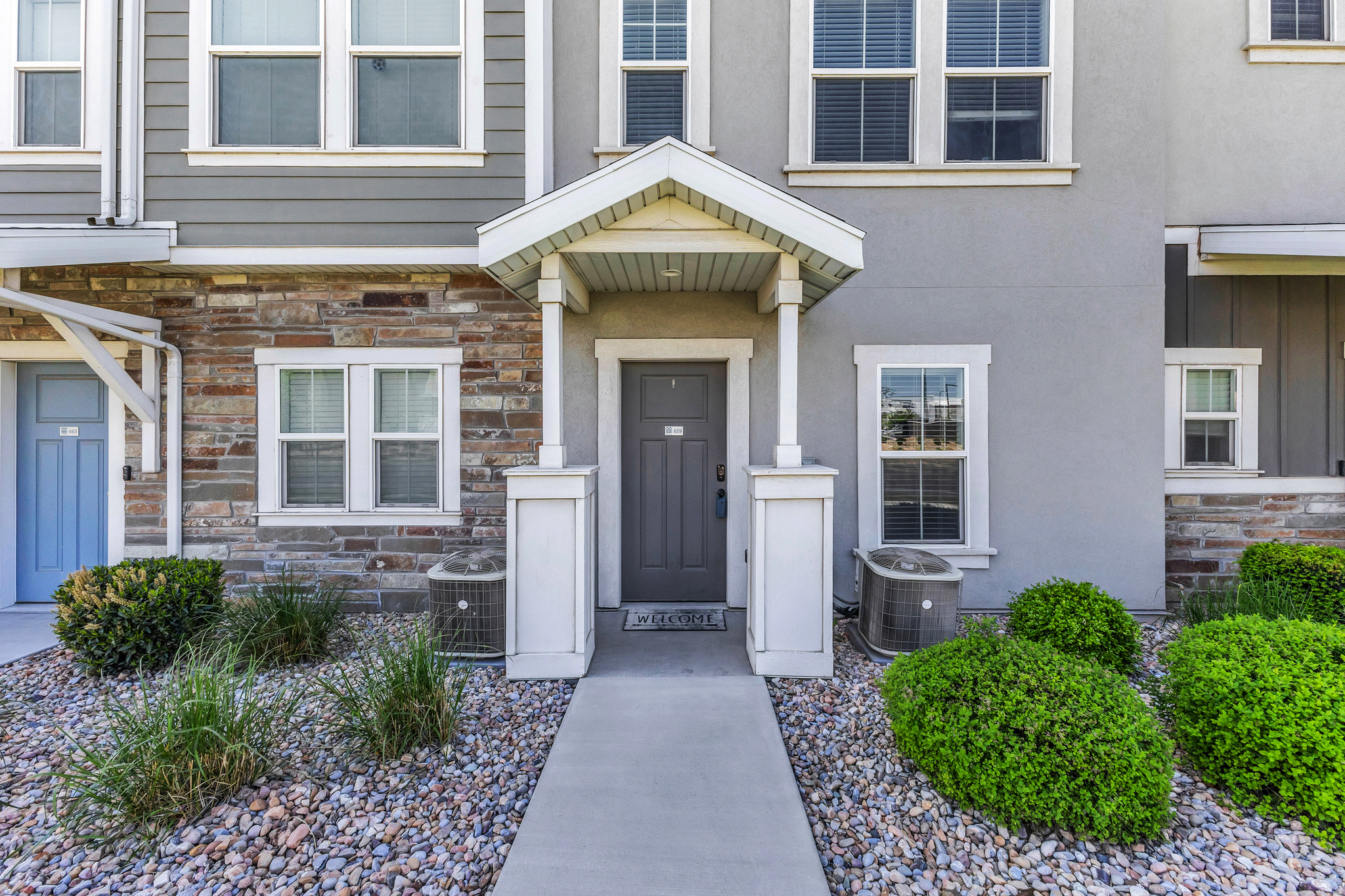 EDGEWATER - Residential