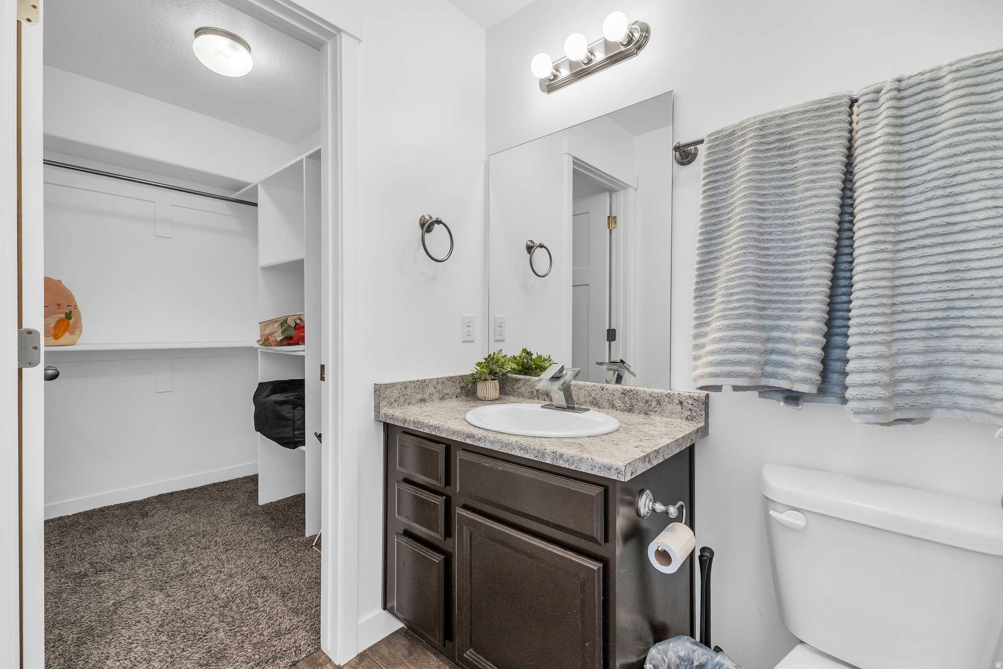 EDGEWATER - Residential