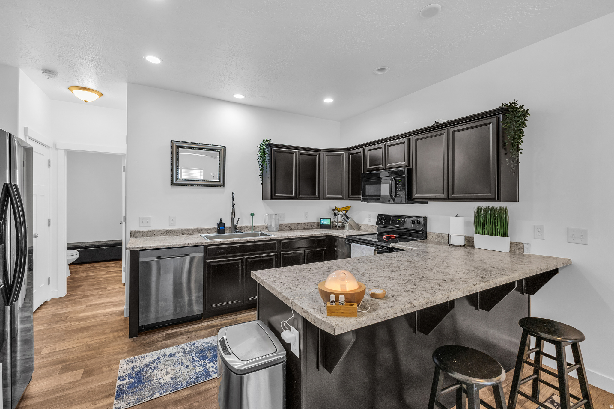 EDGEWATER - Residential