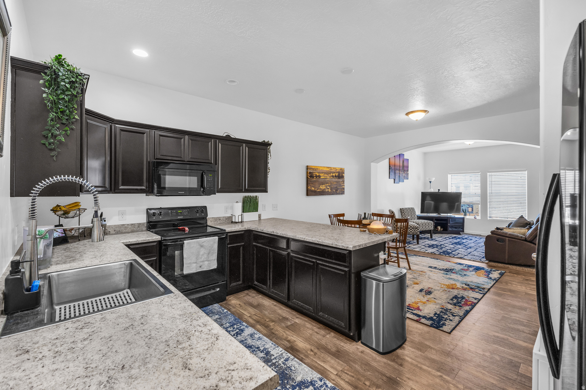 EDGEWATER - Residential