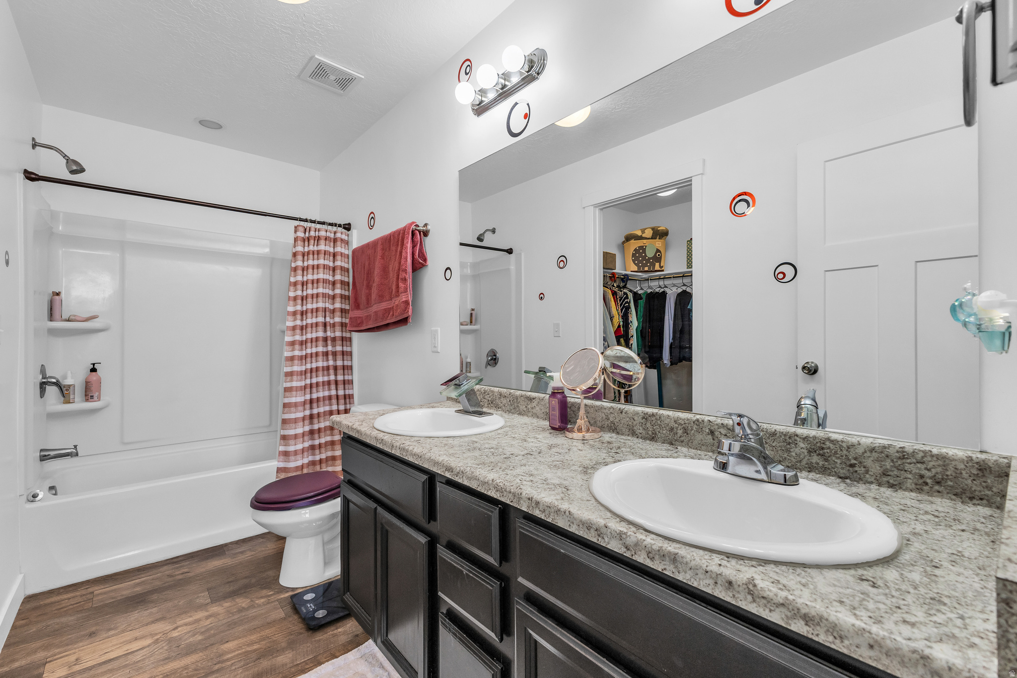 EDGEWATER - Residential
