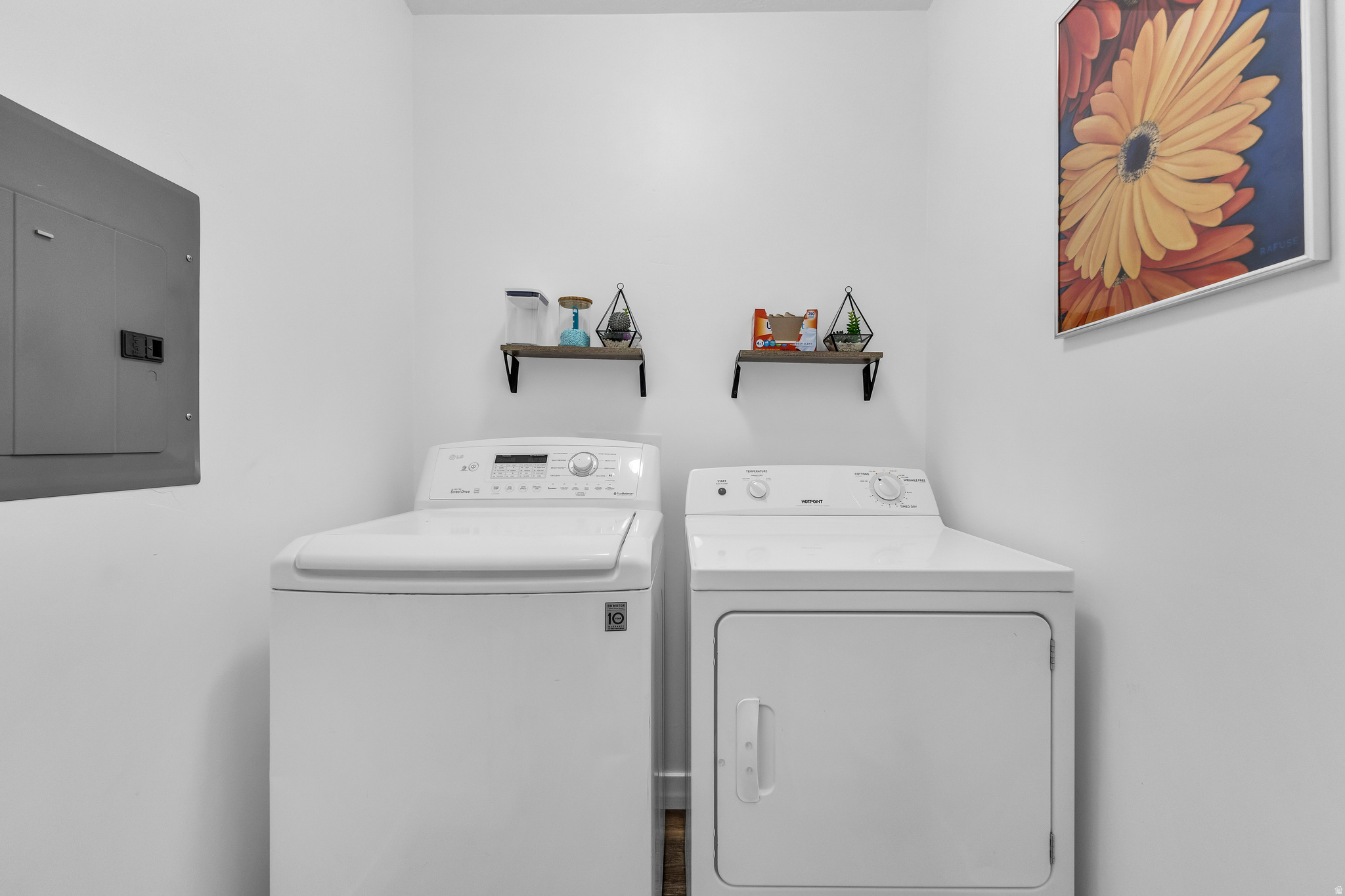 EDGEWATER - Residential