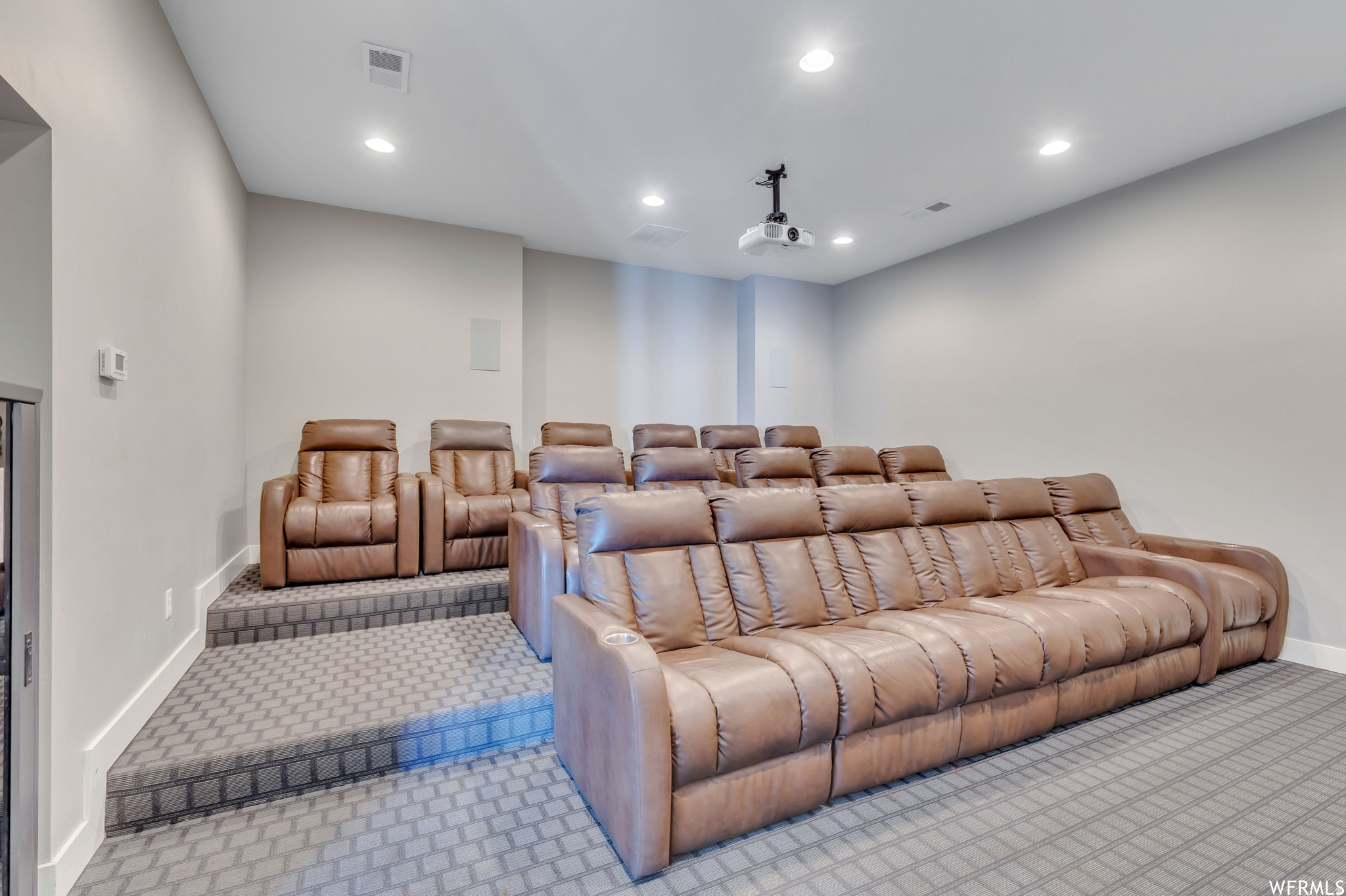 EDGEWATER - Residential