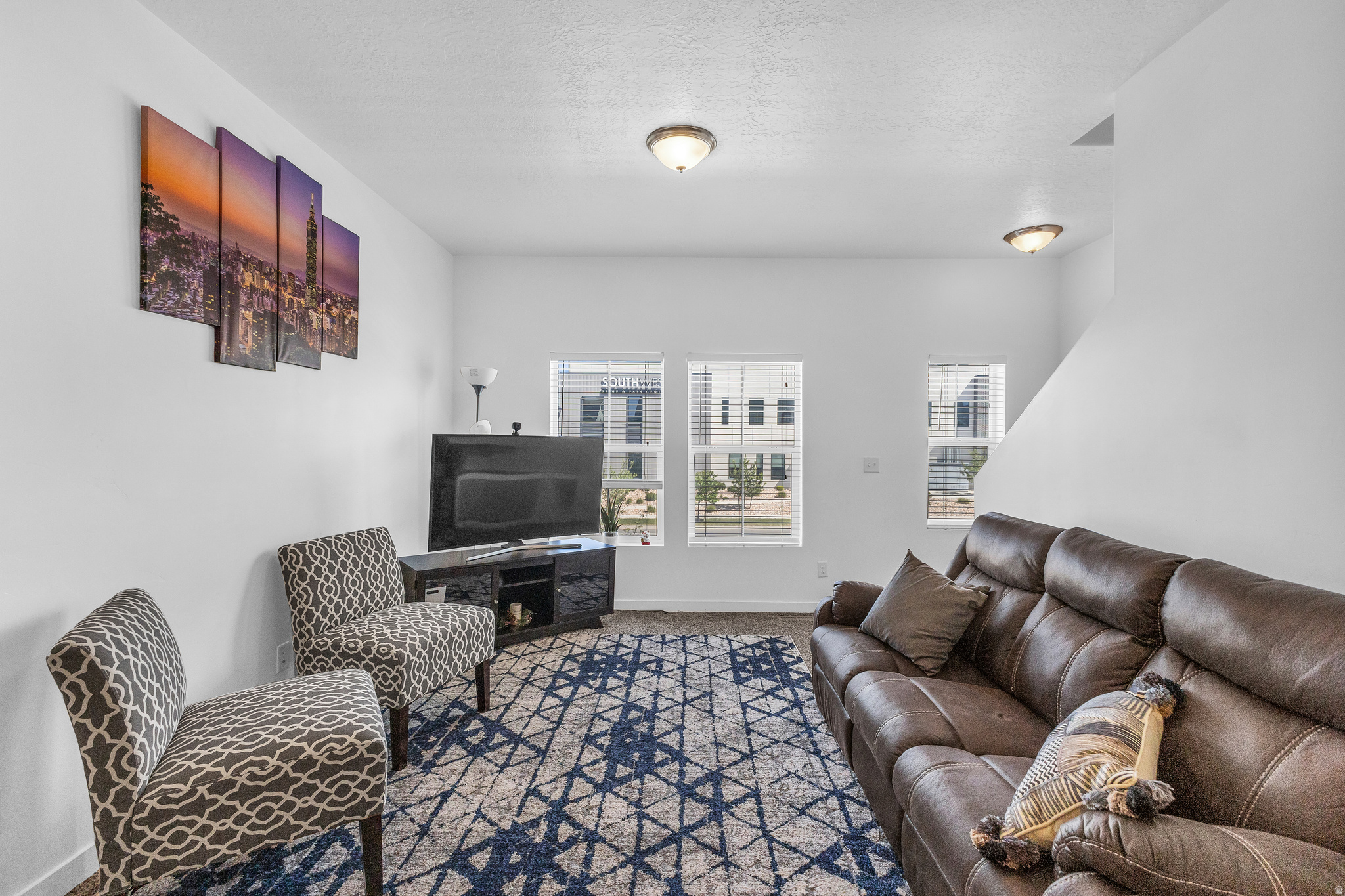 EDGEWATER - Residential