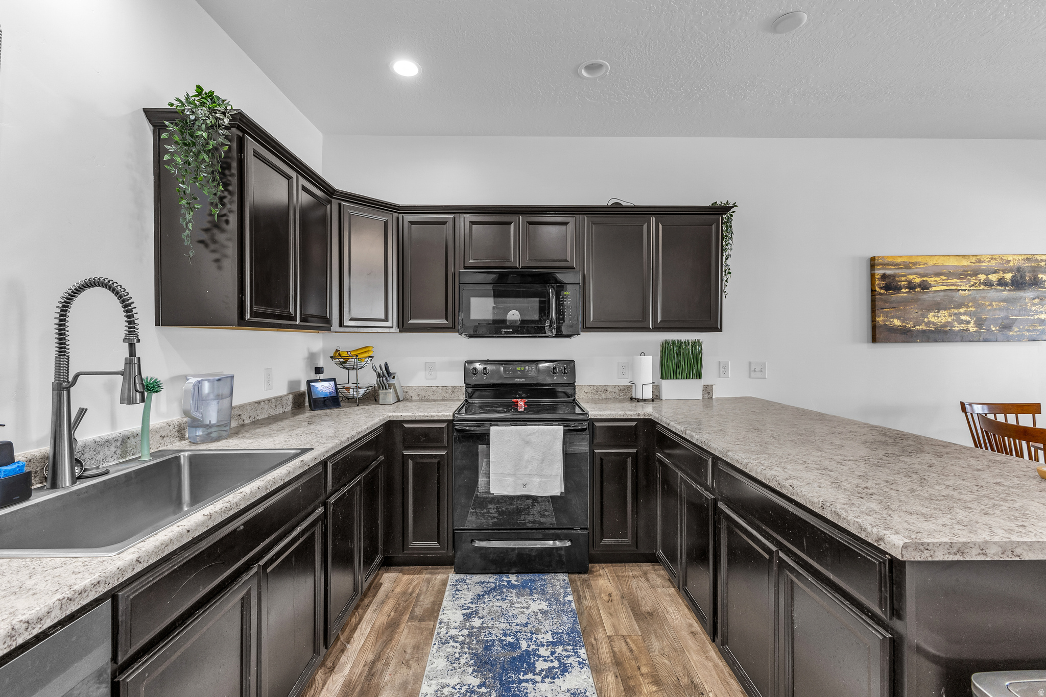 EDGEWATER - Residential