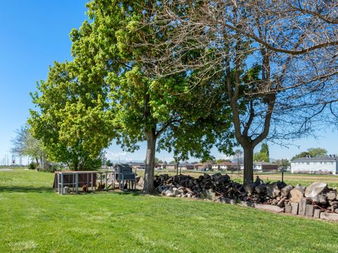 Tiny photo for 115 N 1400 W, Clearfield, UT 84015 (MLS # 2154848)