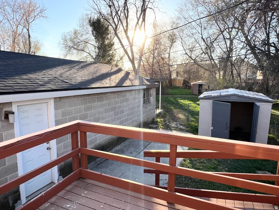 GEORGE ADONDAKIS SUB - Residential