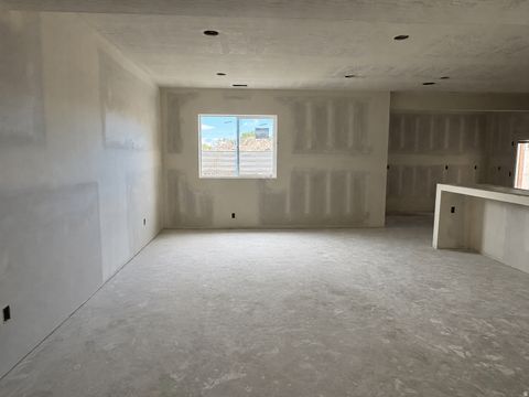 Tiny photo for 480 S 1400 W, Farmington, UT 84025 (MLS # 2160218)