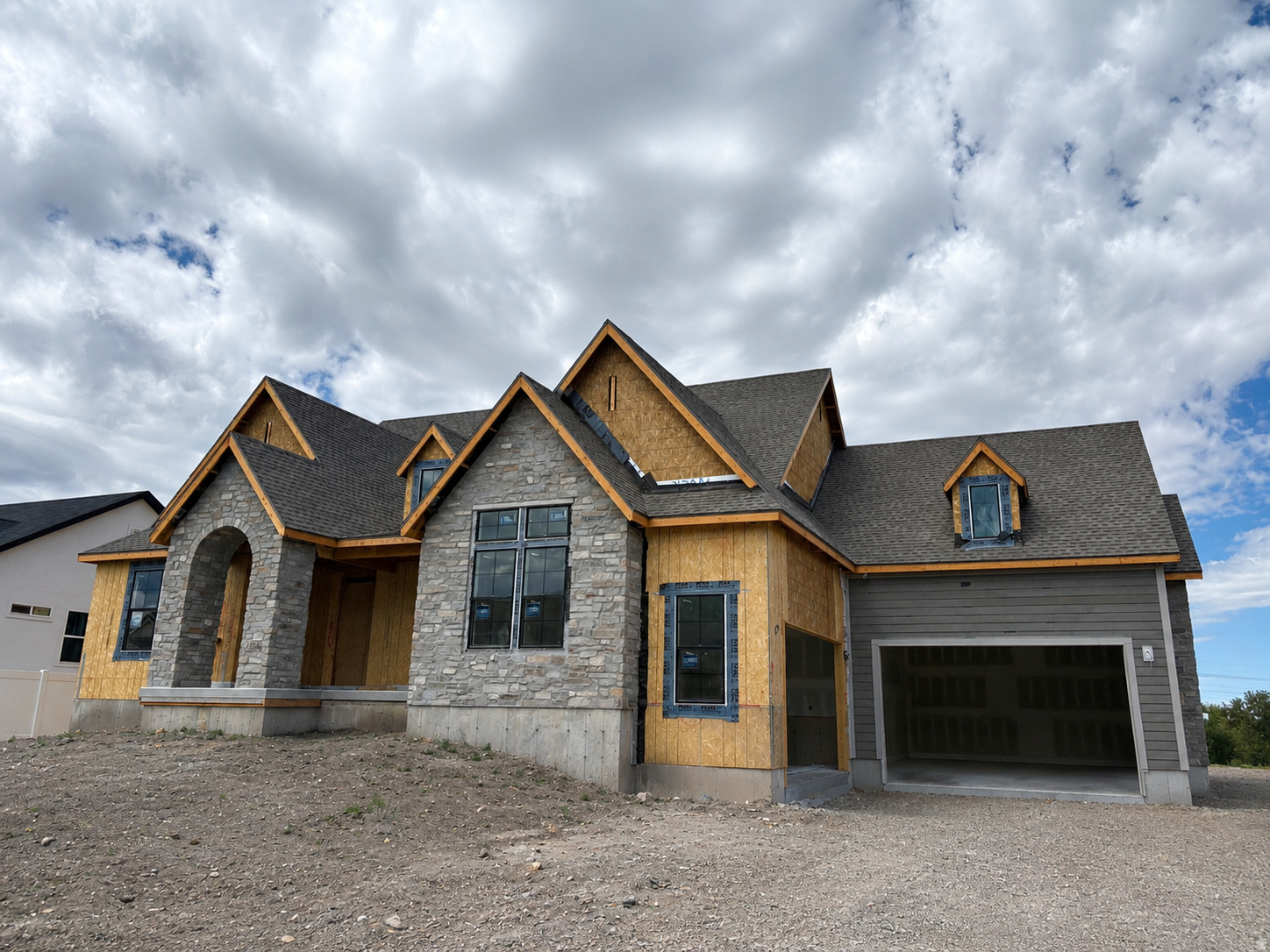 CHESTNUT FARMS - Residential