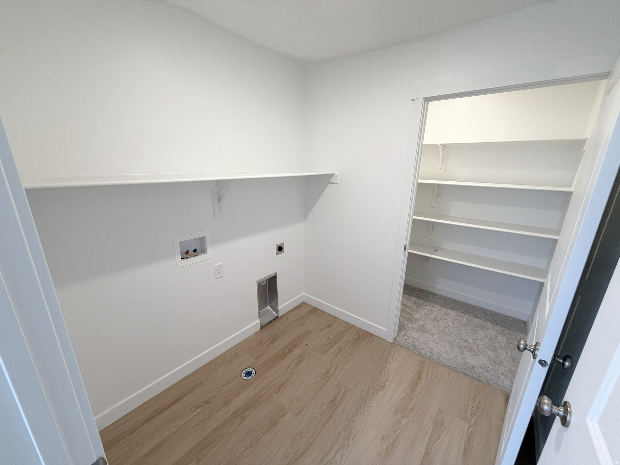 BEACON POINTE - Residential