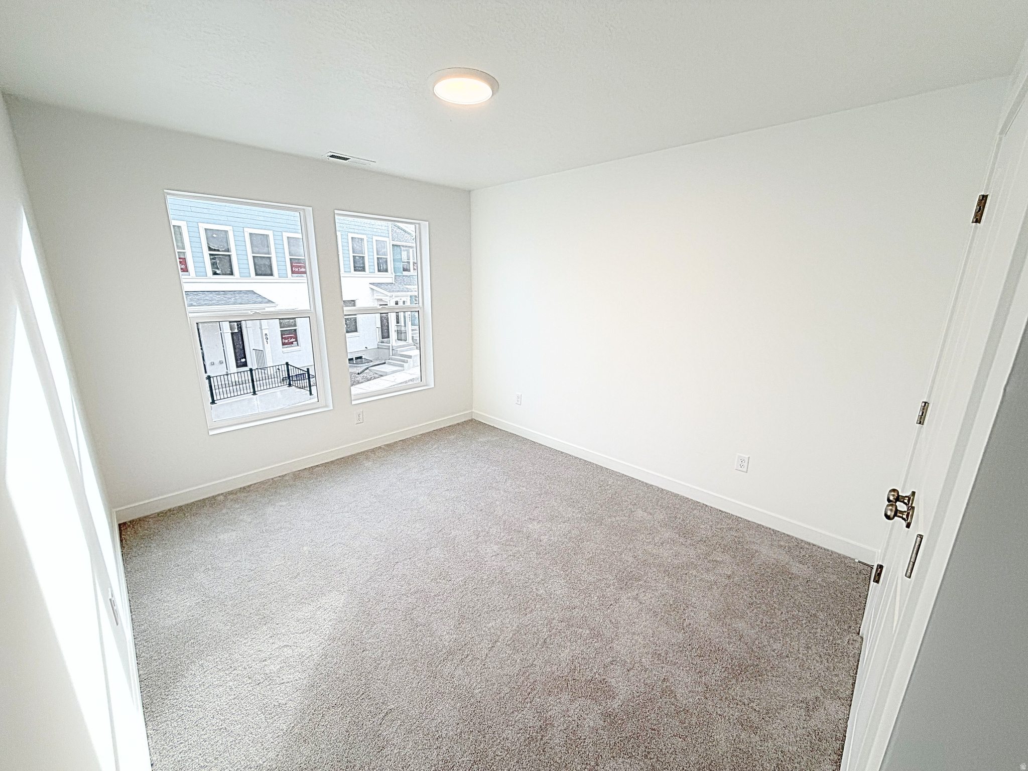 BEACON POINTE - Residential