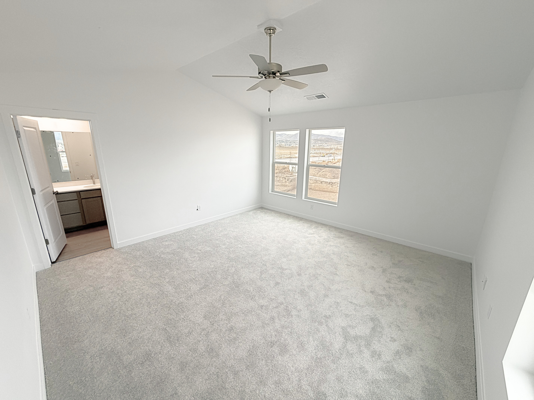 BEACON POINTE - Residential