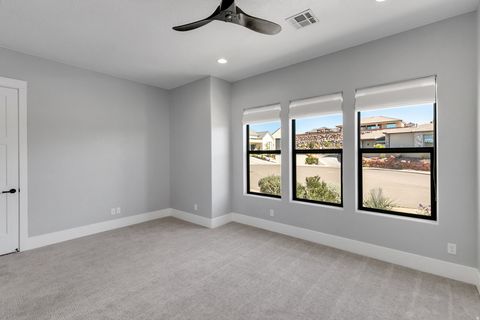 Tiny photo for 2013 N SOMERSET CIR, Washington, UT 84780 (MLS # 2127246)