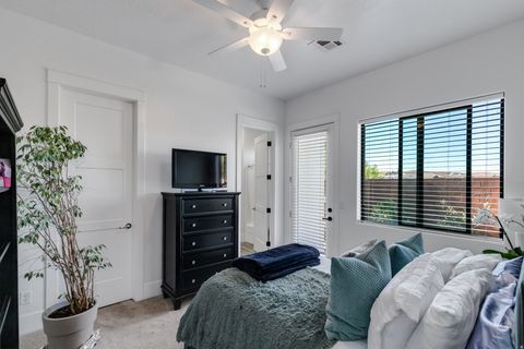 Tiny photo for 2013 N SOMERSET CIR, Washington, UT 84780 (MLS # 2127246)