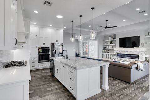 Tiny photo for 2013 N SOMERSET CIR, Washington, UT 84780 (MLS # 2127246)