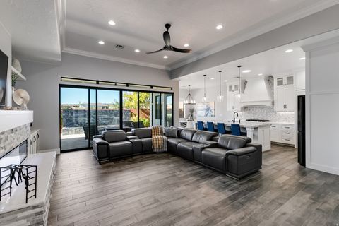 Tiny photo for 2013 N SOMERSET CIR, Washington, UT 84780 (MLS # 2127246)