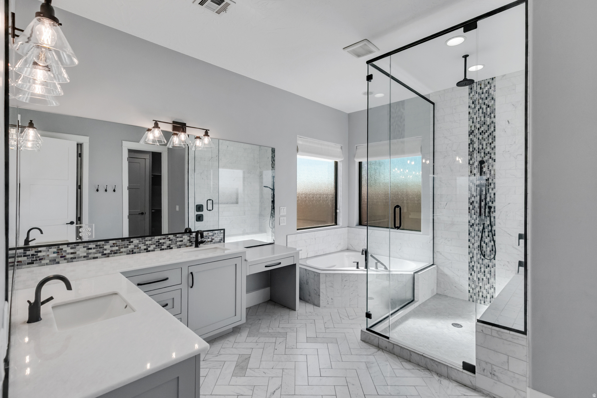 WASHINGTON VISTA PH 5A - Residential