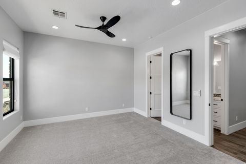 Tiny photo for 2013 N SOMERSET CIR, Washington, UT 84780 (MLS # 2127246)