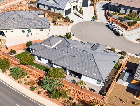 Tiny photo for 2013 N SOMERSET CIR, Washington, UT 84780 (MLS # 2127246)