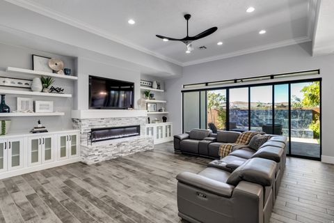 Tiny photo for 2013 N SOMERSET CIR, Washington, UT 84780 (MLS # 2127246)