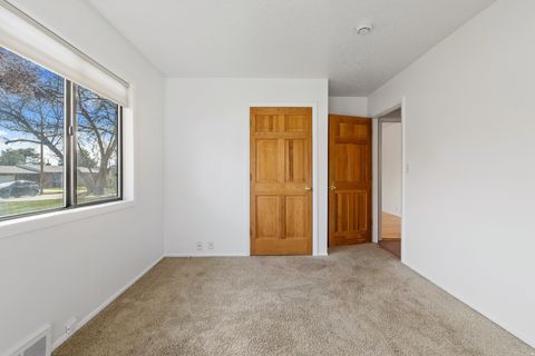 Tiny photo for 1889 E 4675 S, Holladay, UT 84117 (MLS # 2158705)