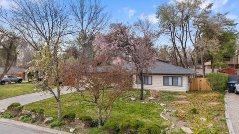 Tiny photo for 1889 E 4675 S, Holladay, UT 84117 (MLS # 2158705)