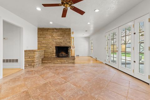 Tiny photo for 1889 E 4675 S, Holladay, UT 84117 (MLS # 2158705)