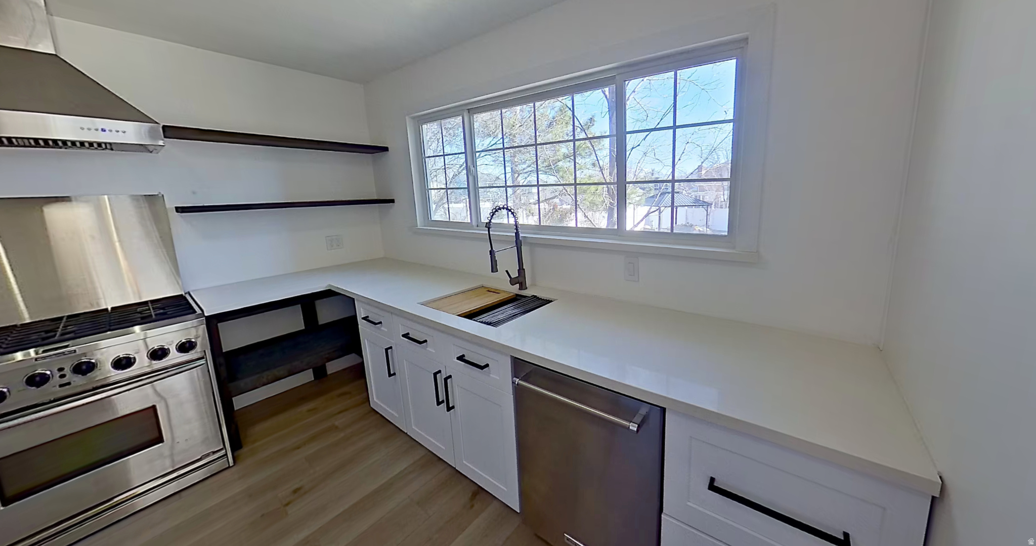 LINCOLN ESTATES - Residential