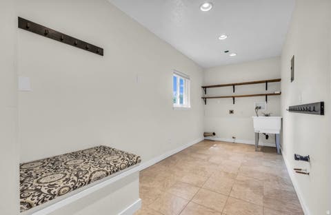 Tiny photo for 2308 S 1520 W, Syracuse, UT 84075 (MLS # 2178911)