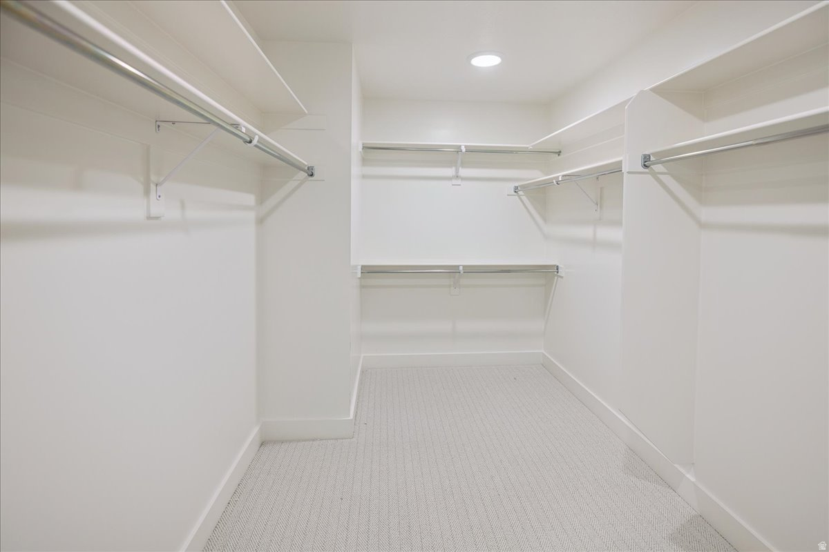 DAYBREAK - Residential