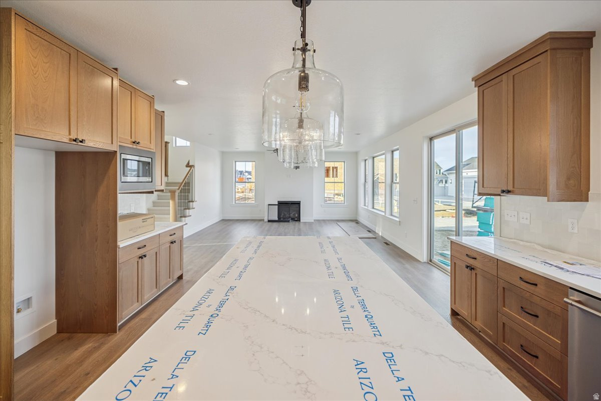 DAYBREAK - Residential