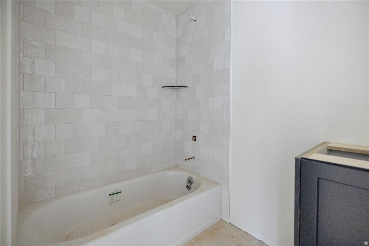 DAYBREAK - Residential