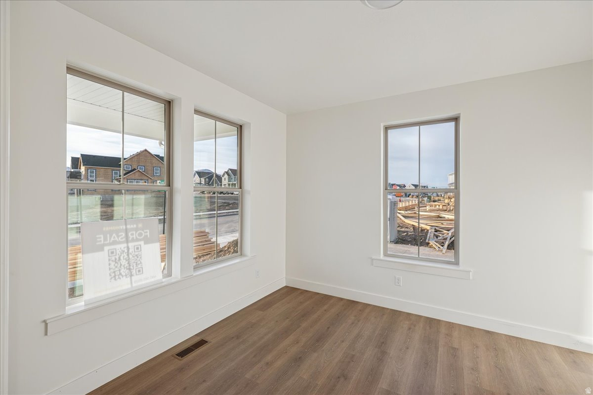 DAYBREAK - Residential