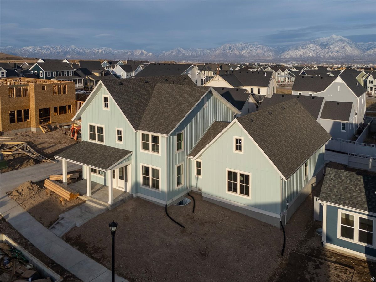 DAYBREAK - Residential