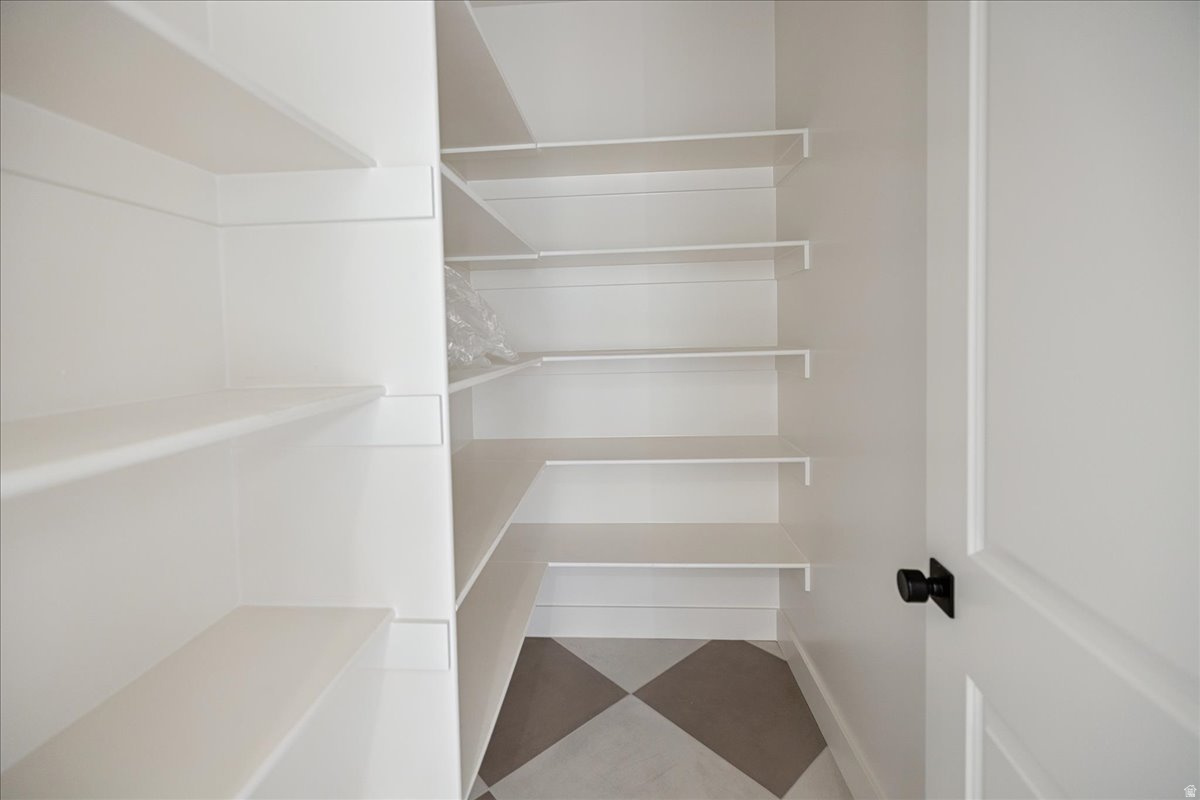 DAYBREAK - Residential