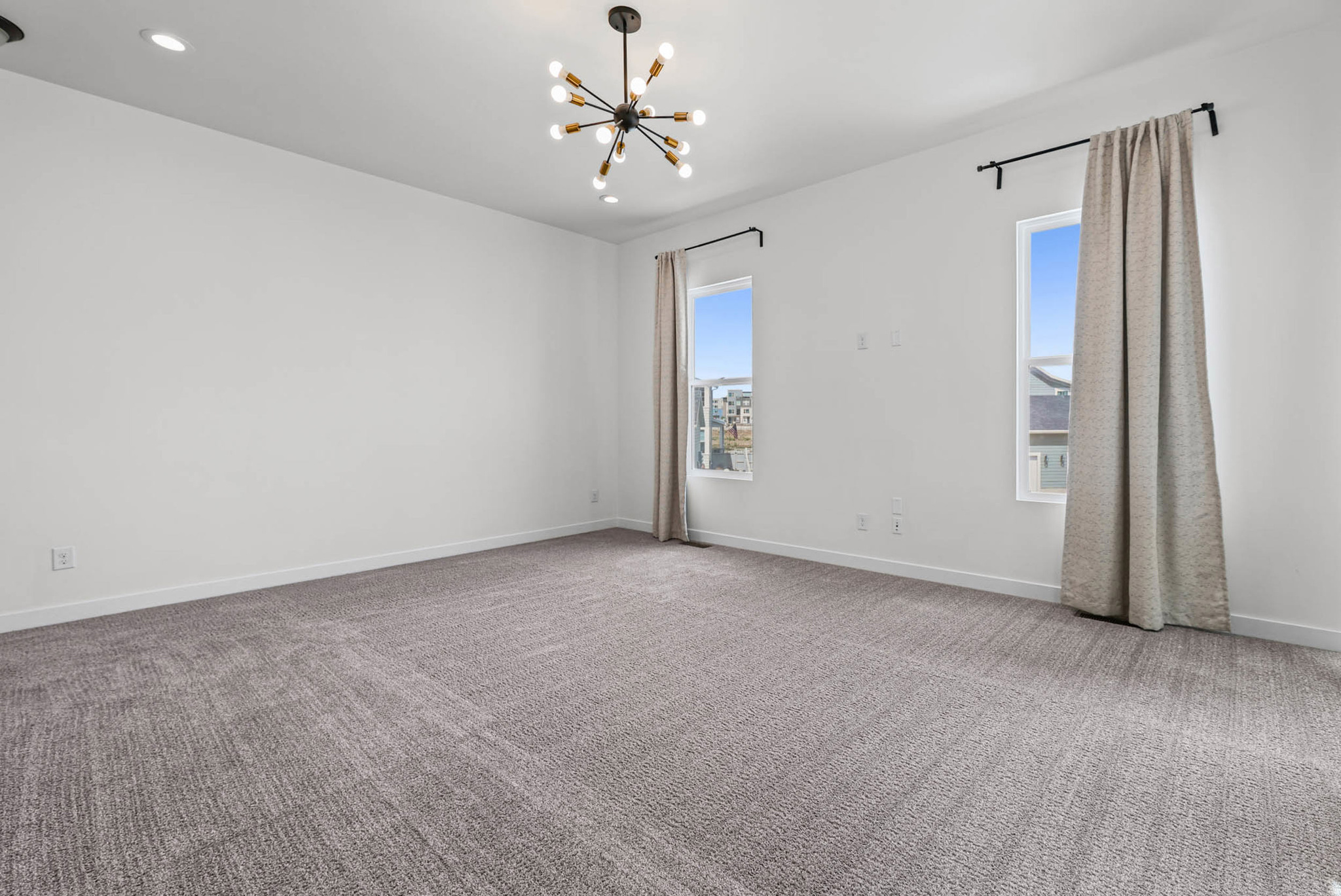 DAYBREAK - Residential