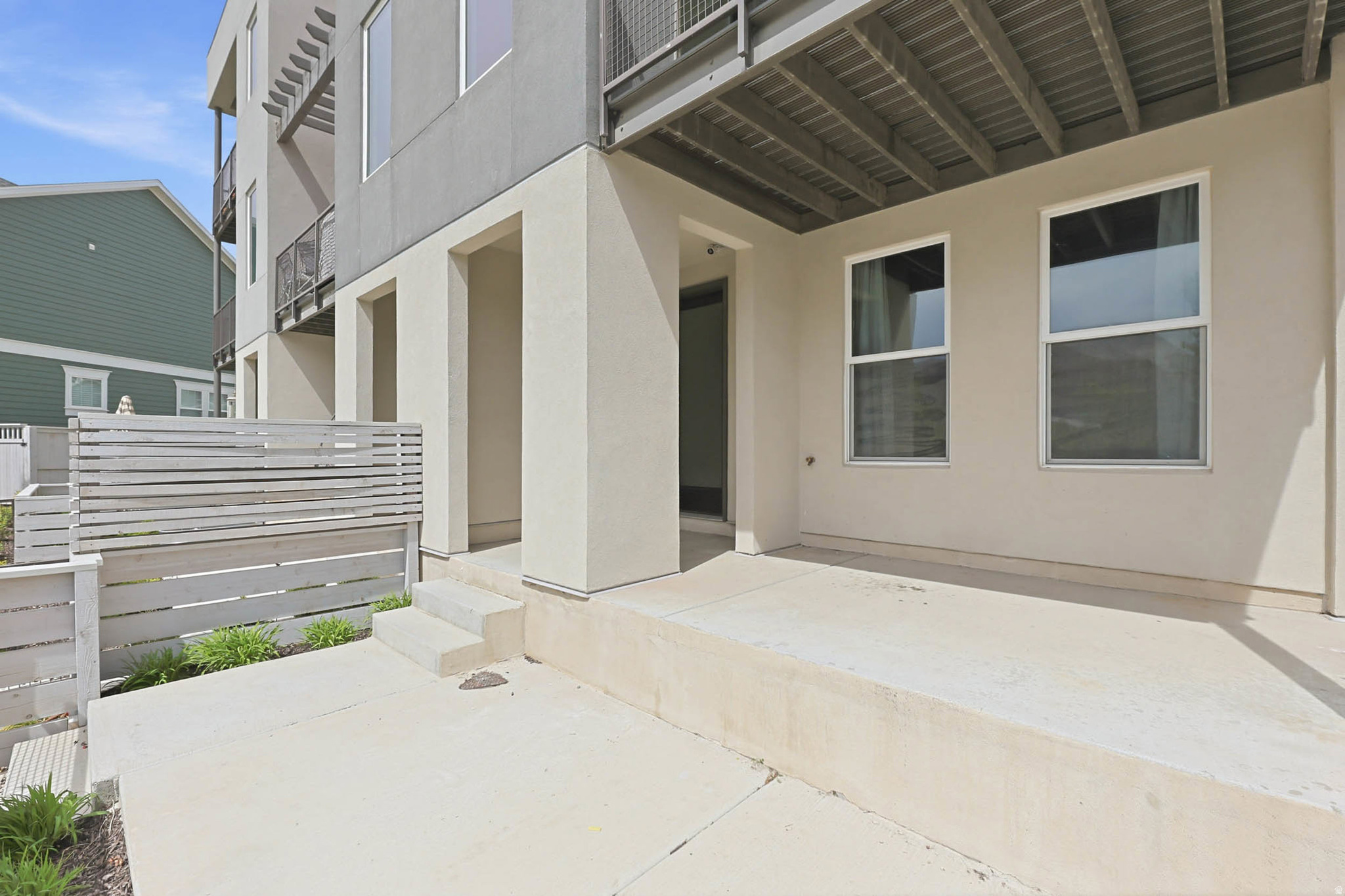 DAYBREAK - Residential