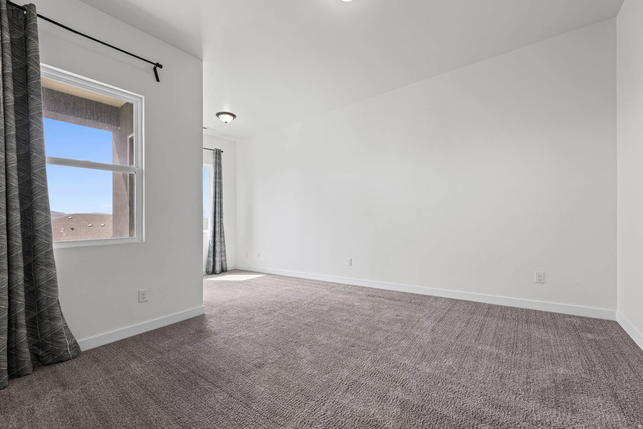 DAYBREAK - Residential